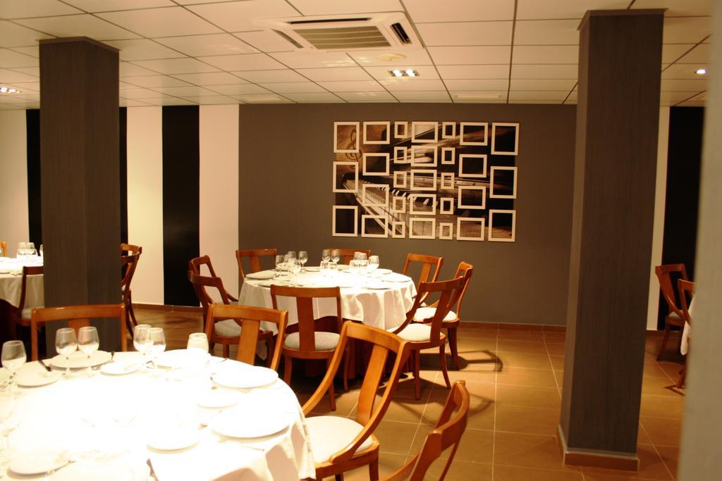 Hotel Acosta Ciudad De La Musica Villafranca de los Barros Buitenkant foto