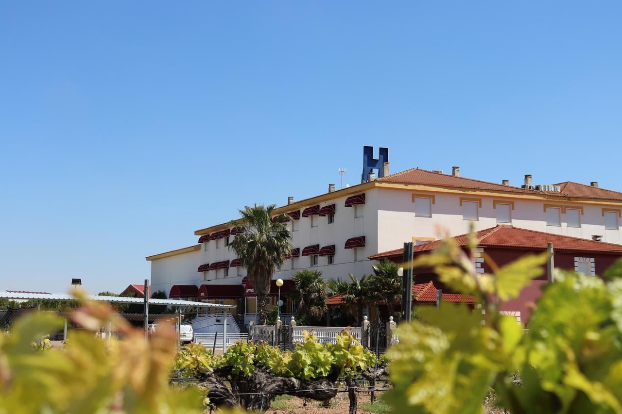 Hotel Acosta Ciudad De La Musica Villafranca de los Barros Buitenkant foto