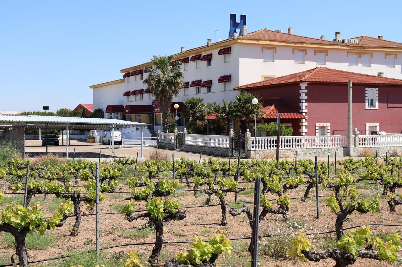 Hotel Acosta Ciudad De La Musica Villafranca de los Barros Buitenkant foto