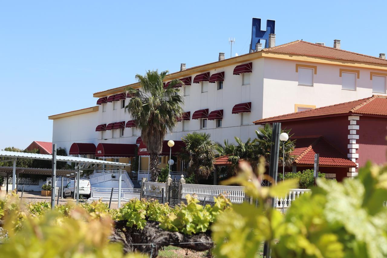 Hotel Acosta Ciudad De La Musica Villafranca de los Barros Buitenkant foto
